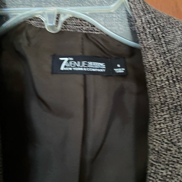 Brown and black blazer - Picture 7 of 7